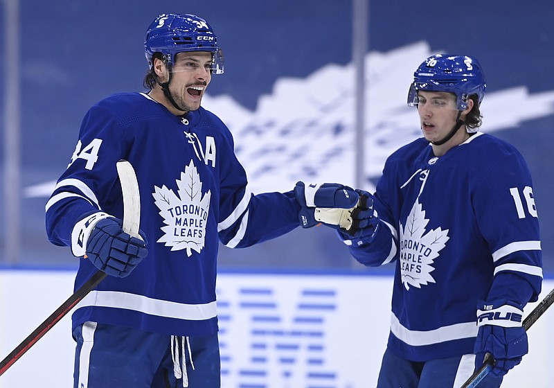 Matthews' late power-play goal gives Leafs win over Devils 