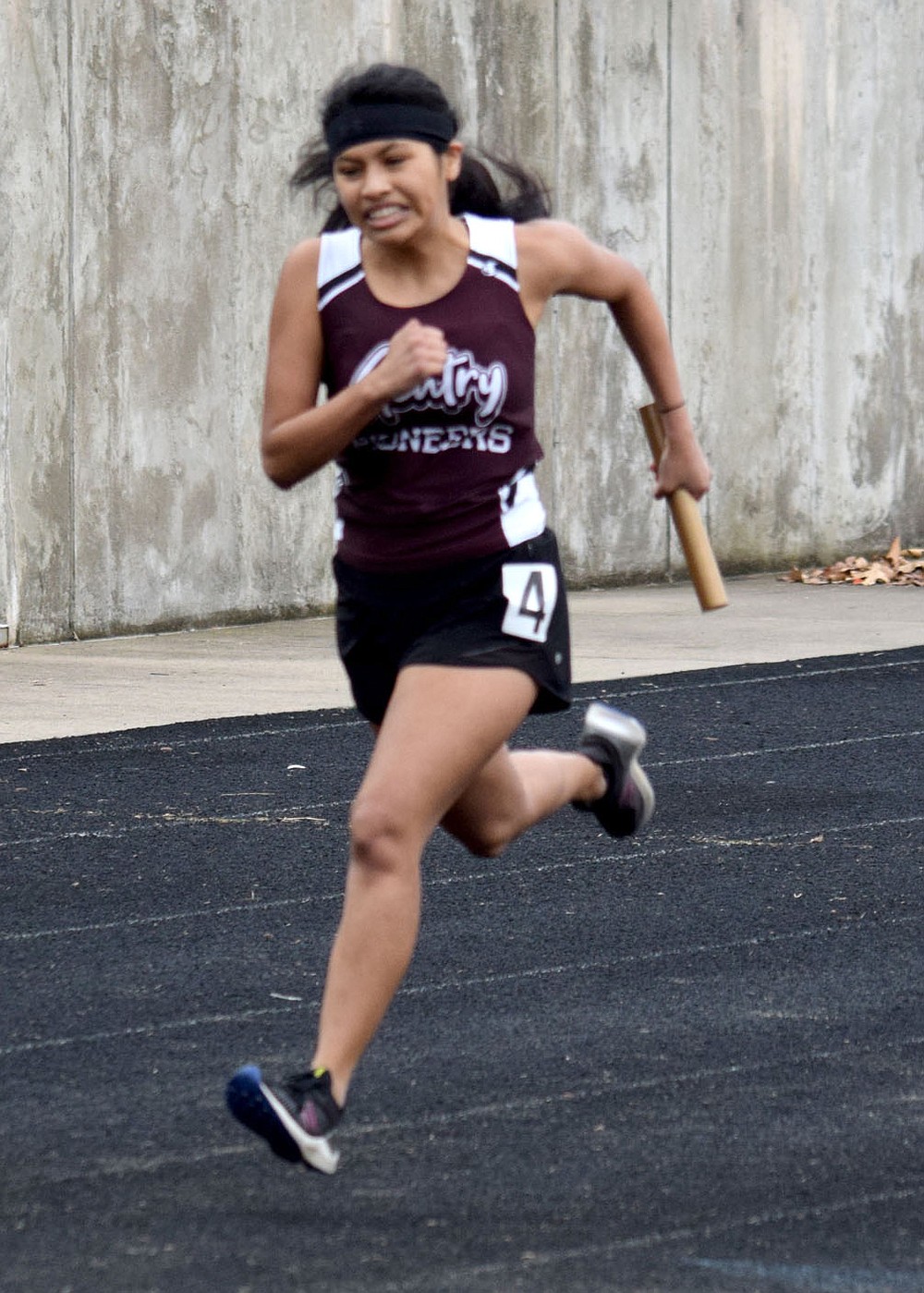 Running event attracts local track teams