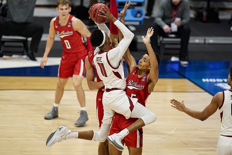 Indianapolis airport: Fans can't actually play on the basketball court