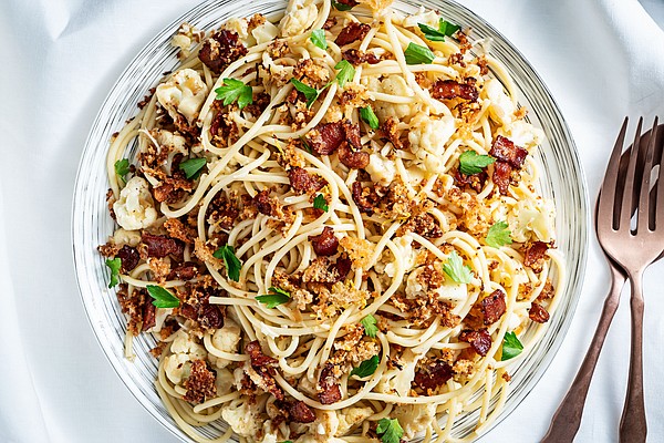 COOKING FOR TWO: Bacon, breadcrumbs give pasta a delightful crunch - Vimarsana News
