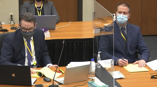 Witnesses: Onlooker anger increased as Floyd stopped moving