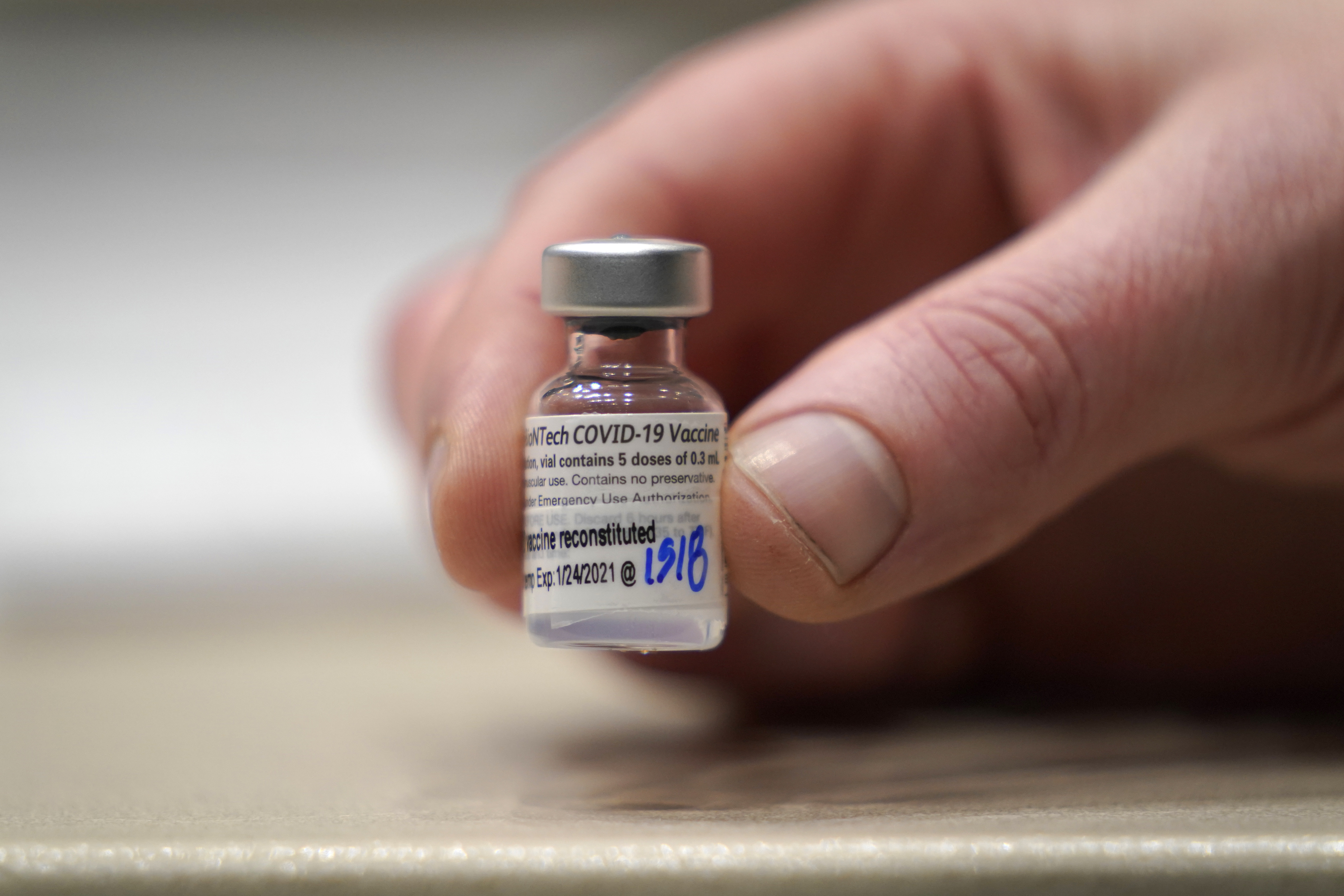 Vaccine offered to teens, adults