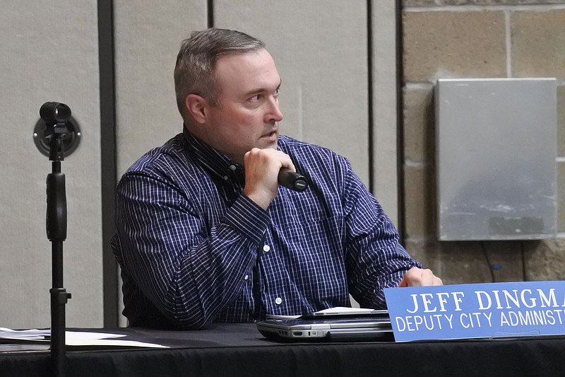 Fort Smith Deputy City Administrator Jeff Dingman speaks during the Fort Smith Board of Directors study session Tuesday. 
(NWA Democrat-Gazette/Thomas Saccente)