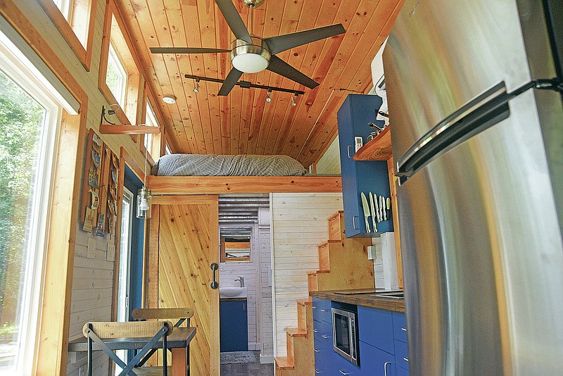 A love of small spaces: Vicksburg native builds tiny house | Northwest ...