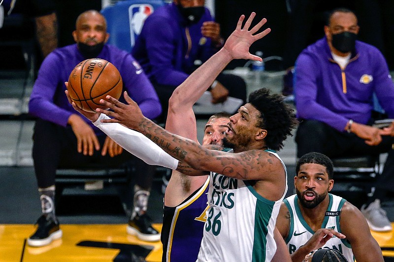 Brown nets 40, Celtics beat Lakers 121-113 for 5th straight | Hot ...