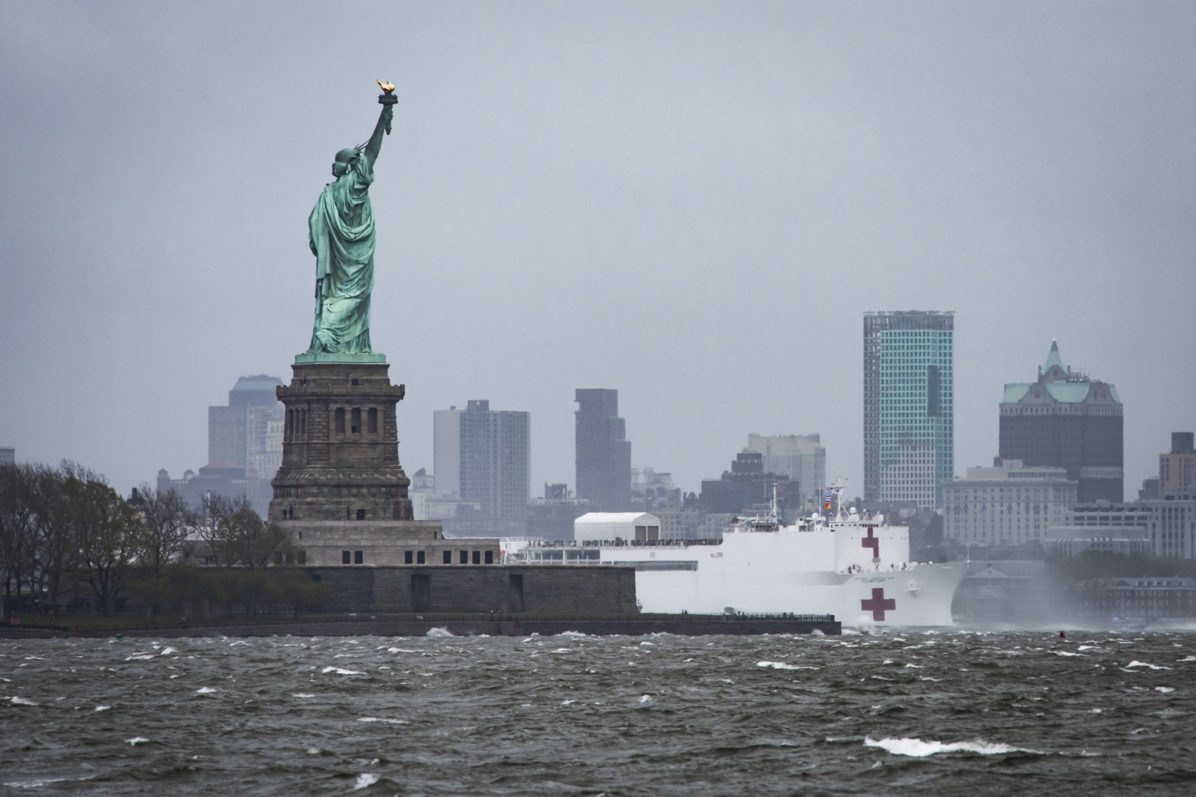 Reserve new york restaurants, hotels and new york tours. Nyc - Nyc Tourism Shows First Comeback Signs
