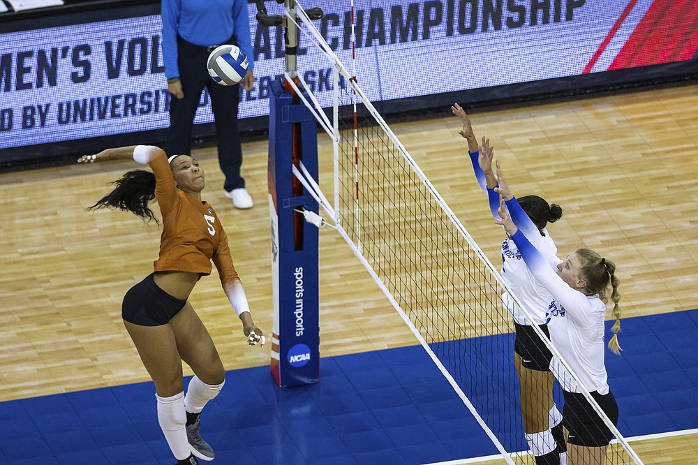 Kentucky earns SEC #39 s first volleyball crown