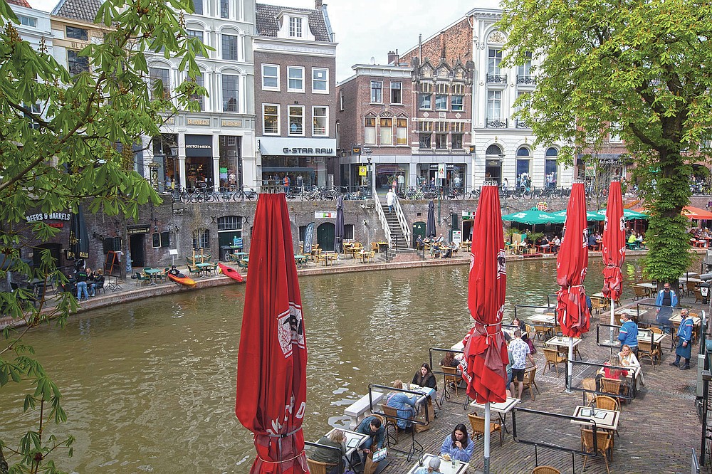 Dutch customers eager for their particular very first beverage of coffee or something stronger at a cafe terrace have flocked to outdoor seating while the Netherlands' lockdown eased in Utrecht, Wednesday, April 28, 2021. Holland became the most recent European country to start cautiously relaxing its lockdown even as infection prices and intensive care occupancy stay stubbornly large. The Dutch follow Italy, Greece, France alongside European nations in moving to reopen community and side far from economically crippling lockdowns into the coming days.(AP Photo/Peter Dejong)