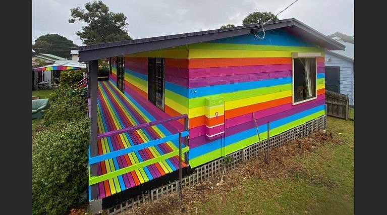 Mykey O’Halloran’s rainbow house on Australia’s Phillip Island was done with the help of volunteers. (Mykey O’Halloran)