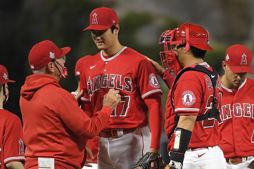 Two-way successes mounting for Ohtani