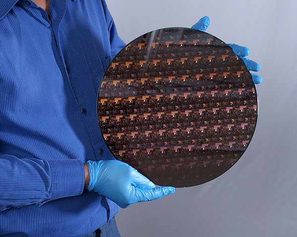 arkansasonline.com - IBM's microscopic chip parts pack big promise