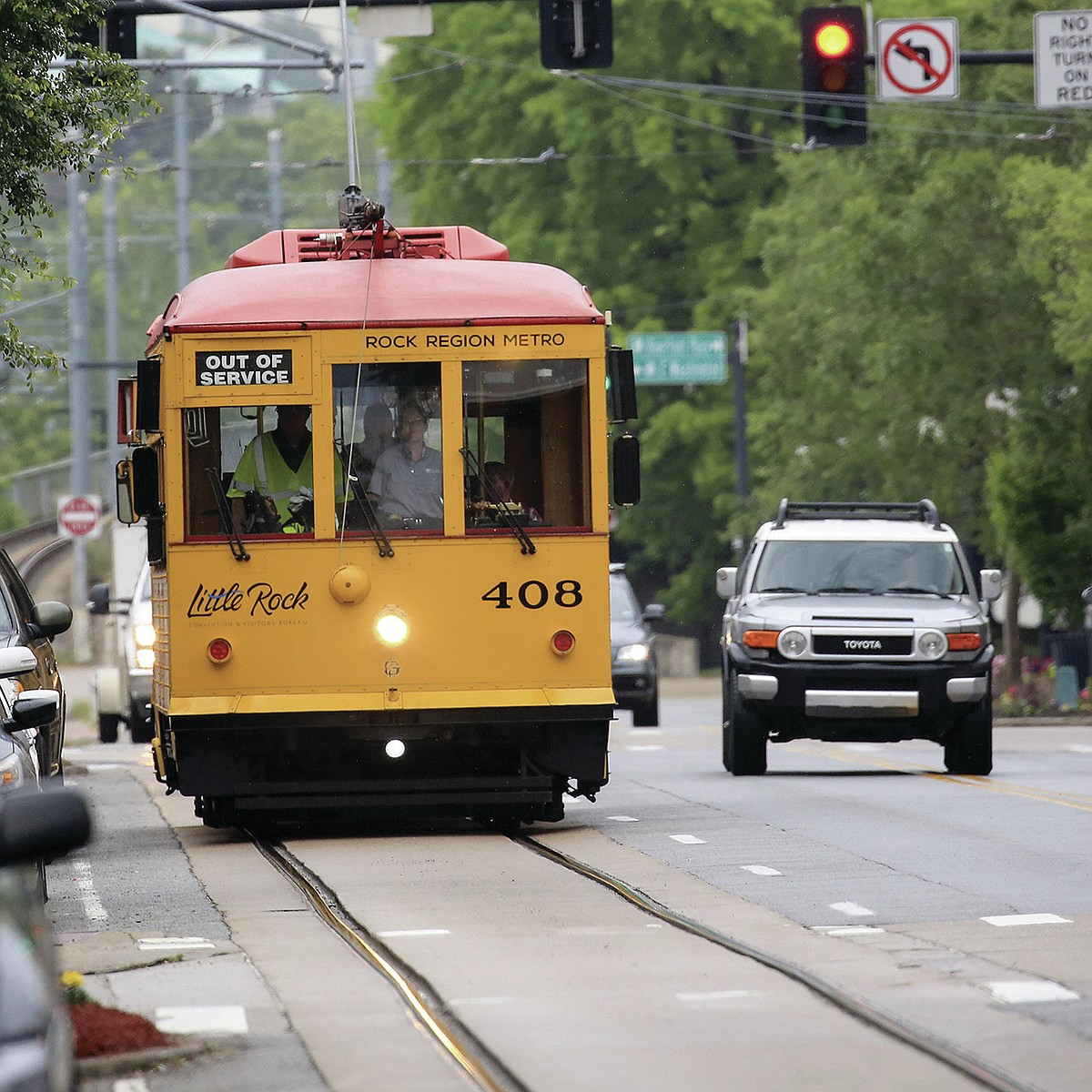 Rock Region Metro moves forward with contract to restore streetcar