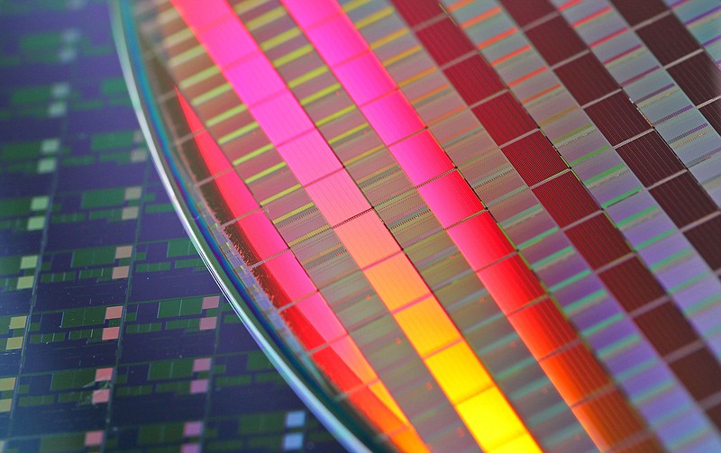 Silicon wafers made by Taiwan Semiconductor Manufacturing Co. MUST CREDIT: Bloomberg photo by Maurice Tsai.