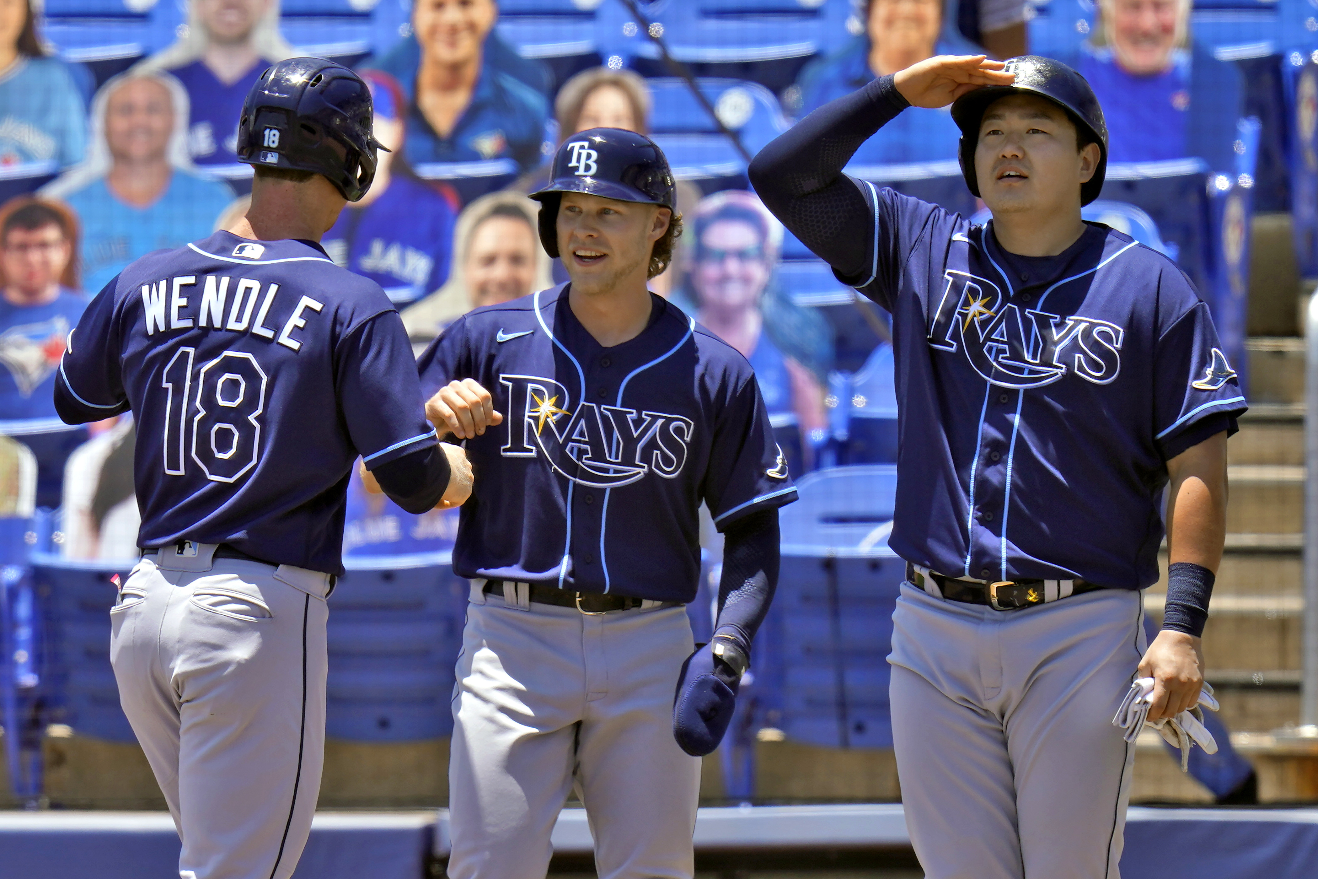 Rays rally with 5 walks in 9th, top Jays for 10th win in row