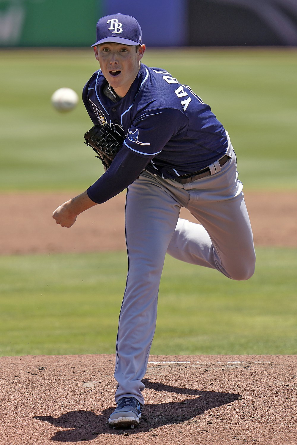 Rays win 11th in row with seven runs in 11th