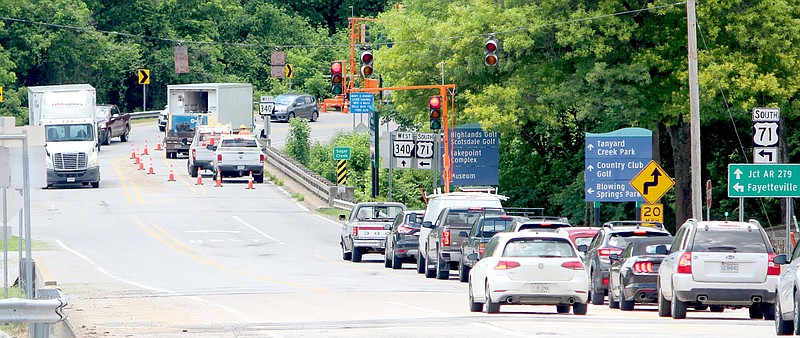 Keith Bryant/The Weekly Vista
Traffic stacks up at an automated light for single lane traffic during road work on Arkansas Highway 340.