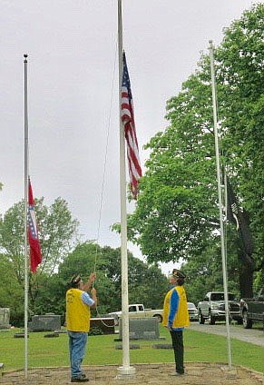 Ceremony honors fallen service veterans