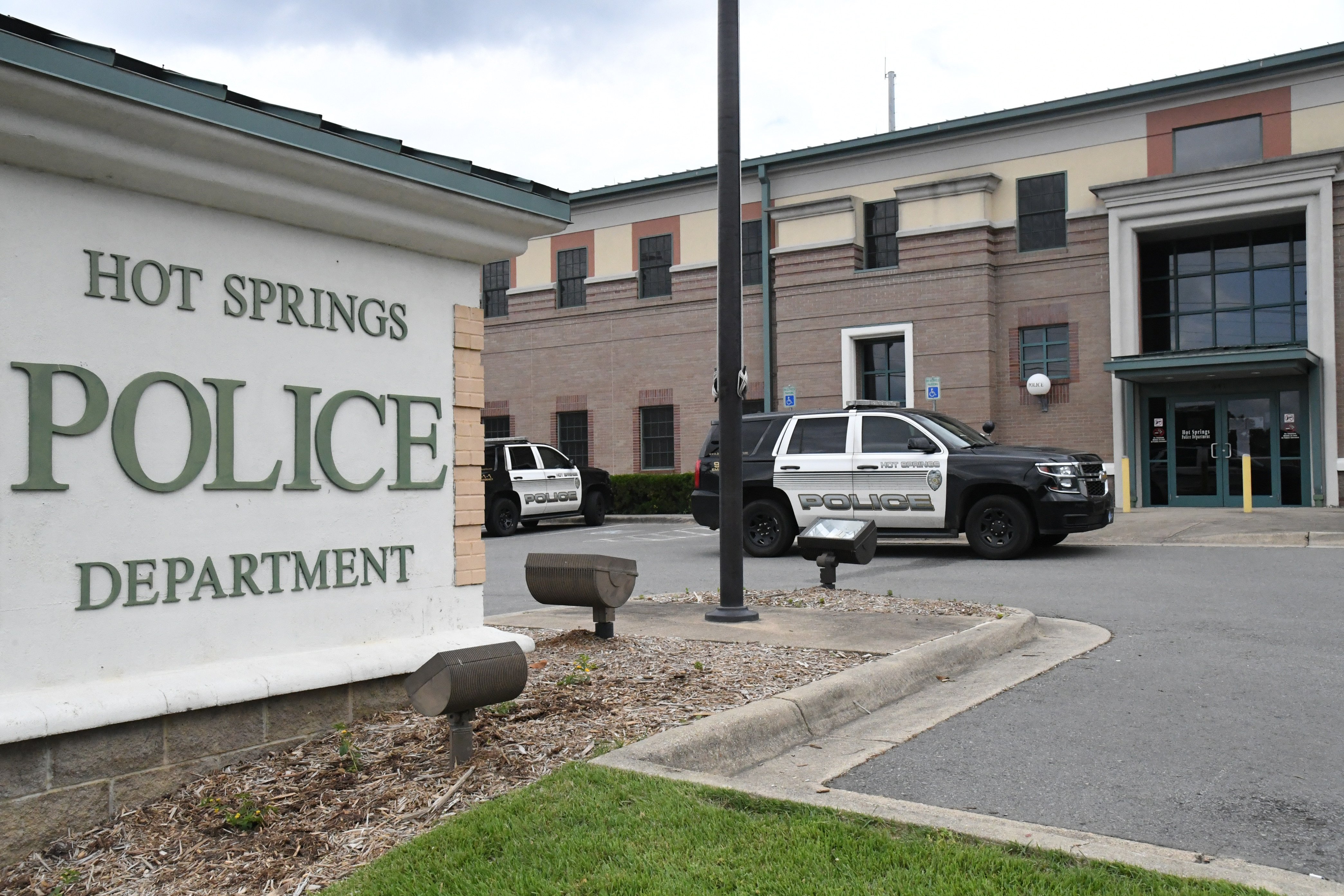 Spa City steps up recruiting of police - Vimarsana News