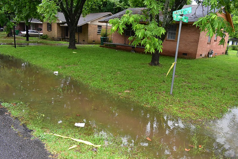 The intersection of West 23rd Avenue and South Maple Street, which was the scene of a homicide that claimed the life of a 14-year-old girl, is pictured Tuesday, June 8, 2021. (Pine Bluff Commercial/I.C. Murrell)