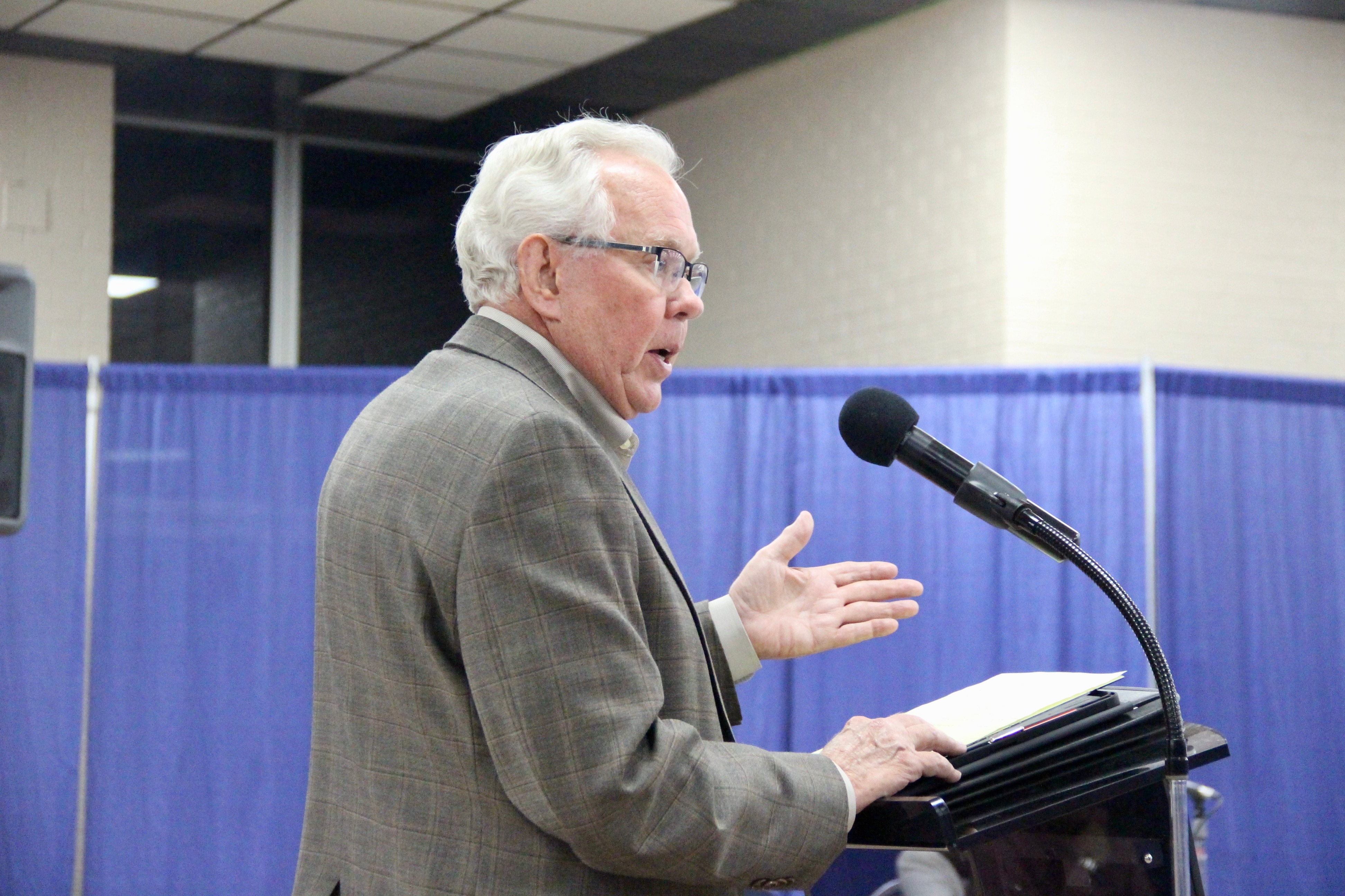 Council assesses garbage service
