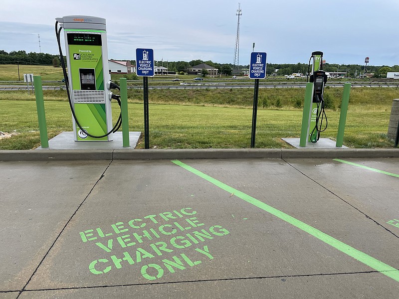 New electric vehicle charging station opens in Kingdom City Fulton Sun
