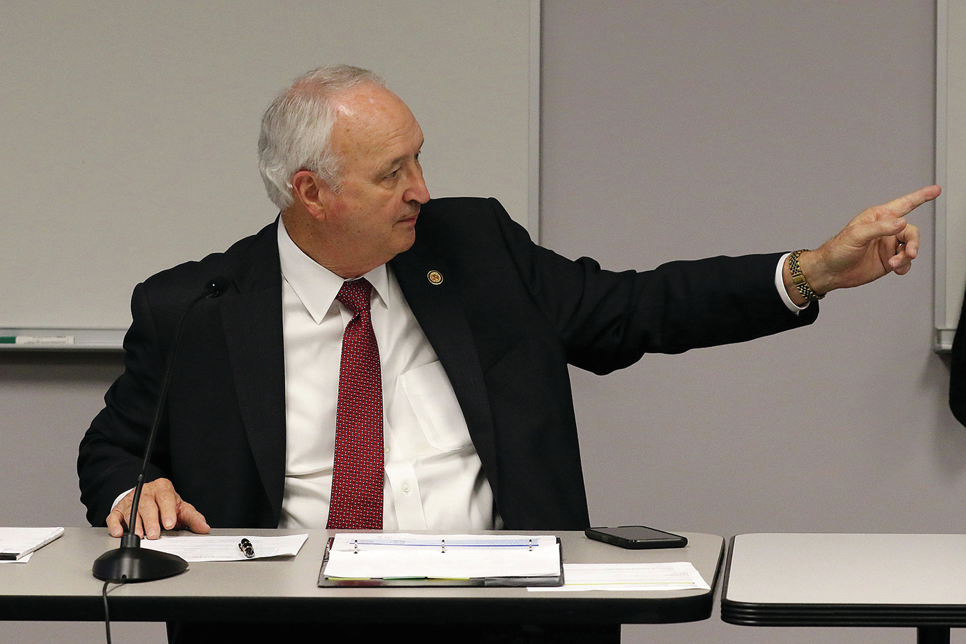 Arkansas state agencies feeling impact of covid-related staff absences, sometimes closing doors - Vimarsana News
