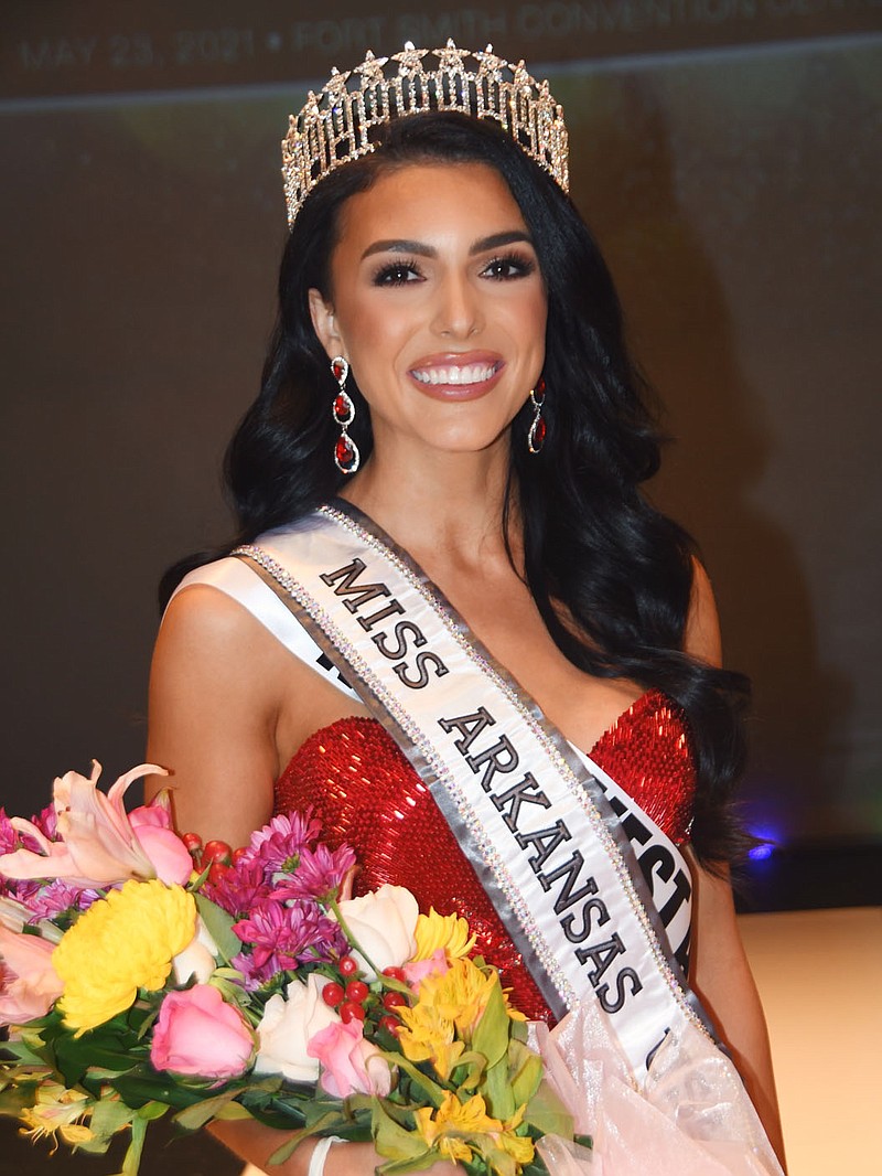 Road To Miss Universe Ua Grad Barber Wins Miss Arkansas Usa Title