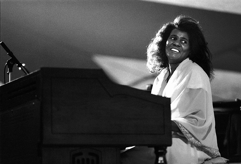 Alice Coltrane in 1987. (Courtesy of Frans Schellekens/Redferns)