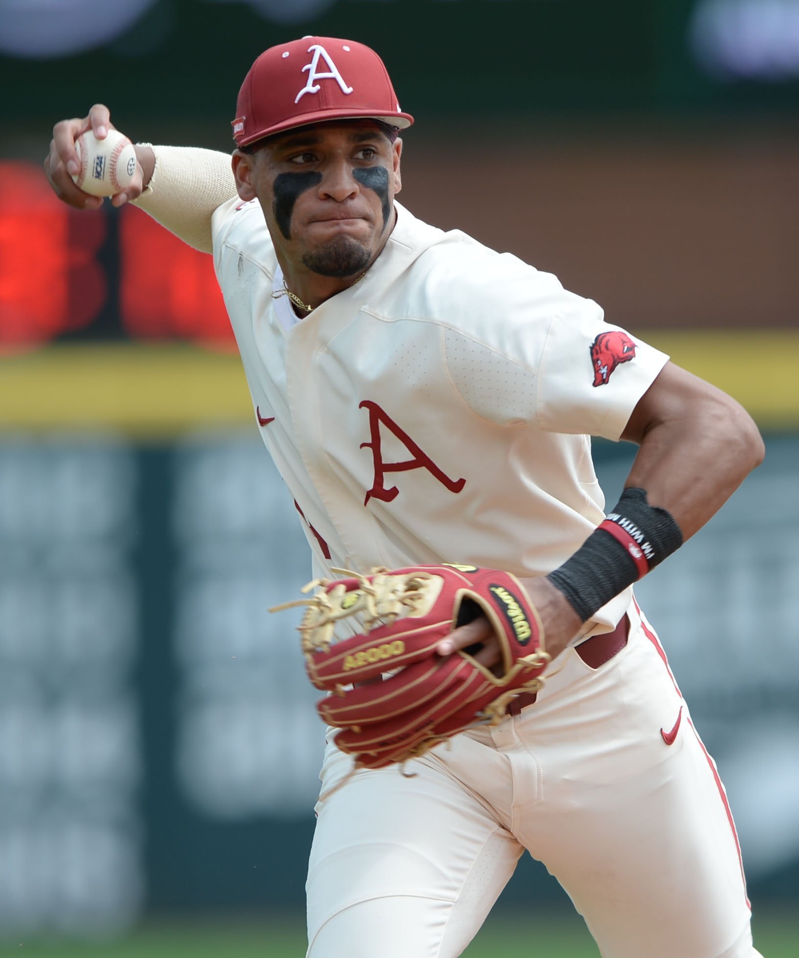 WholeHogSports - Bates transferring from Arkansas baseball