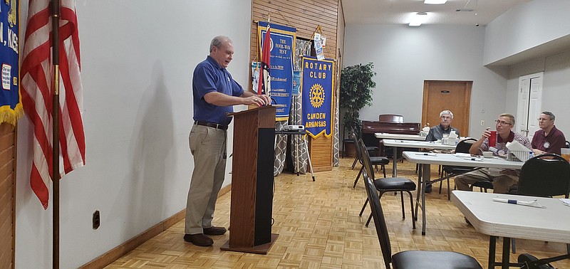 Photo by Bradly Gill
James Lee Silliman, Executive Director of the Ouachita Partnership for Economic Development spoke to the Camden Lions Club about recent economic activity in Ouachita County.