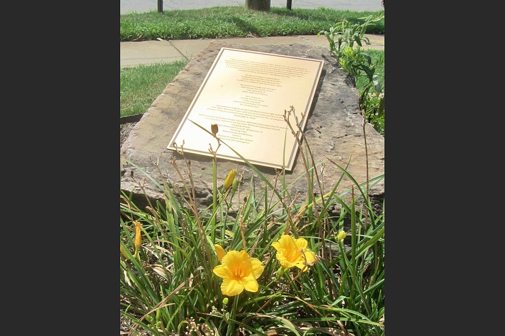 A plaque marks the bus stop where a white mob harried Elizabeth Eckford in 1957. (Special to the Democrat-Gazette/Marcia Schnedler)
