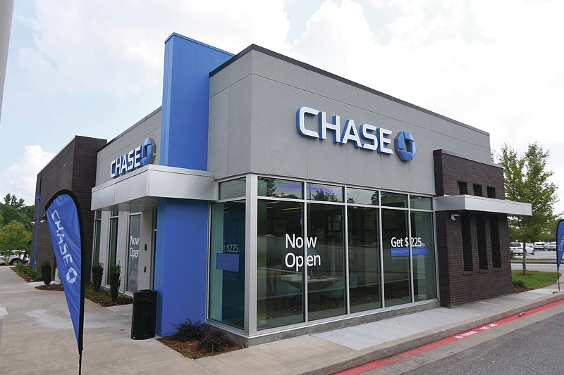 New Chase Bank location at 12900 Cenal Parkway in Little Rock.
(Arkansas Democrat-Gazette/Staci Vandagriff)