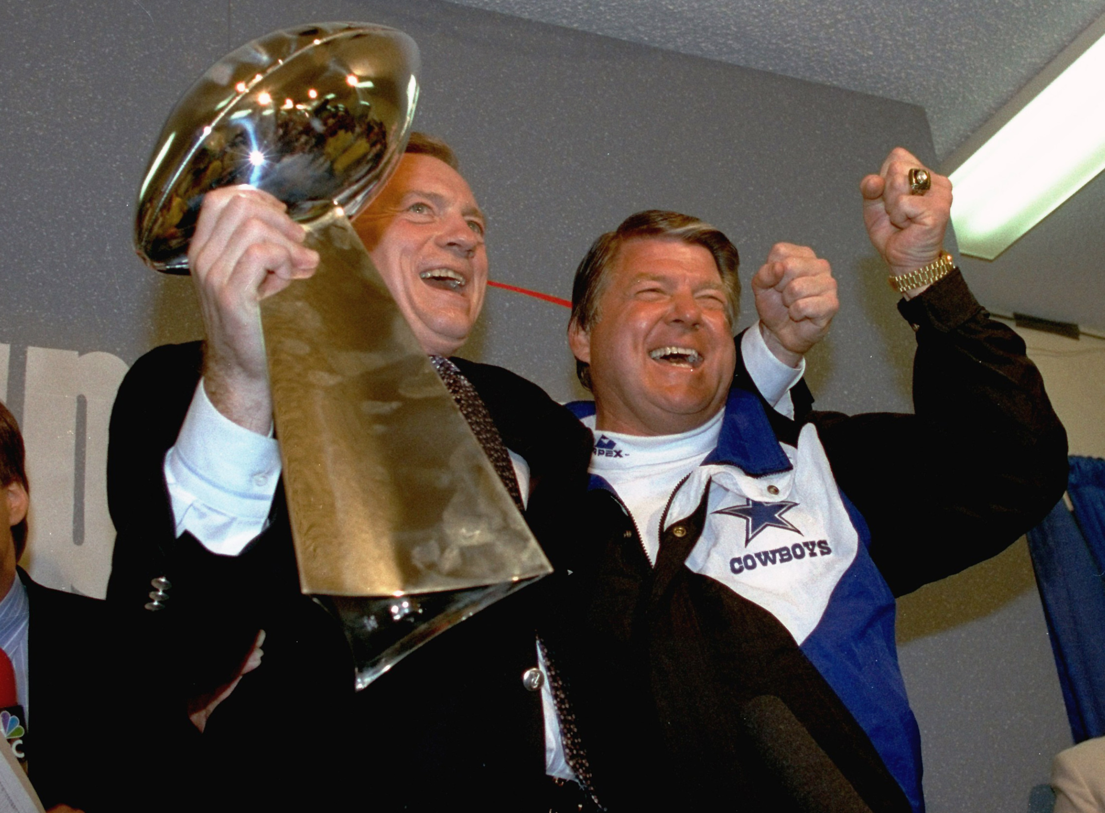 FILE - In this Jan. 30, 1994, file photo, Dallas Cowboys running