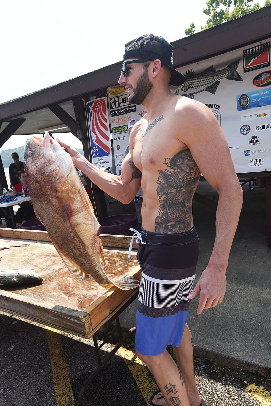Matt Suiter of Las Vegas brings July 22 2021 a 23-pound freshwater drum to the weigh-in.
(NWA Democrat-Gazette/Flip Putthoff)
