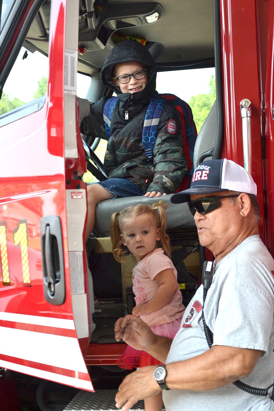 School supplies given to children in Pea Ridge