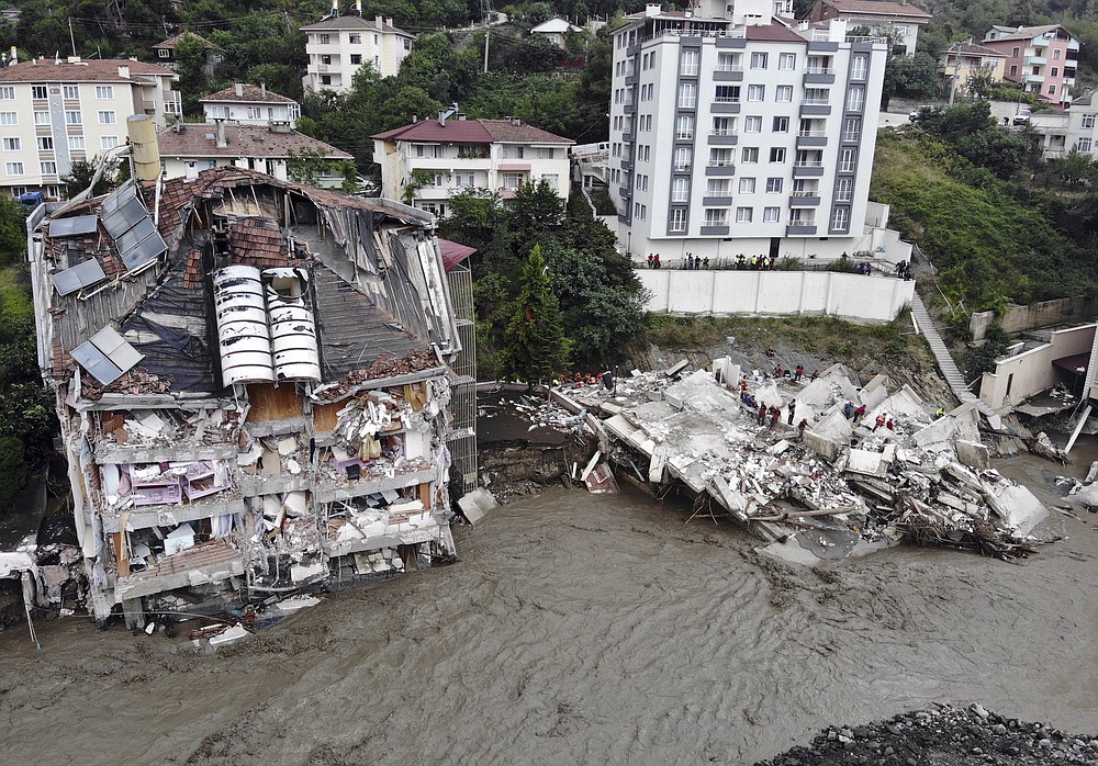 Death toll from floods in Turkey reaches 38