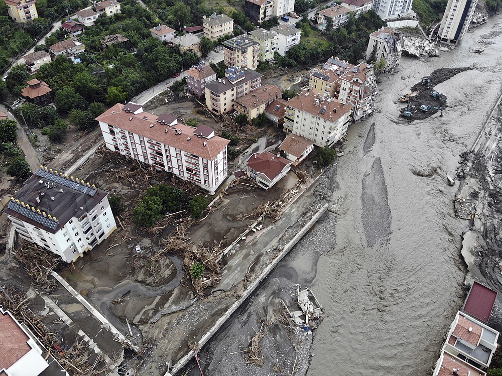 Death toll from floods in Turkey reaches 38