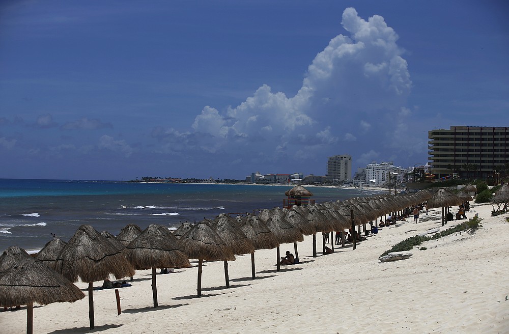 Hurricane Grace heads toward Mexico's coast