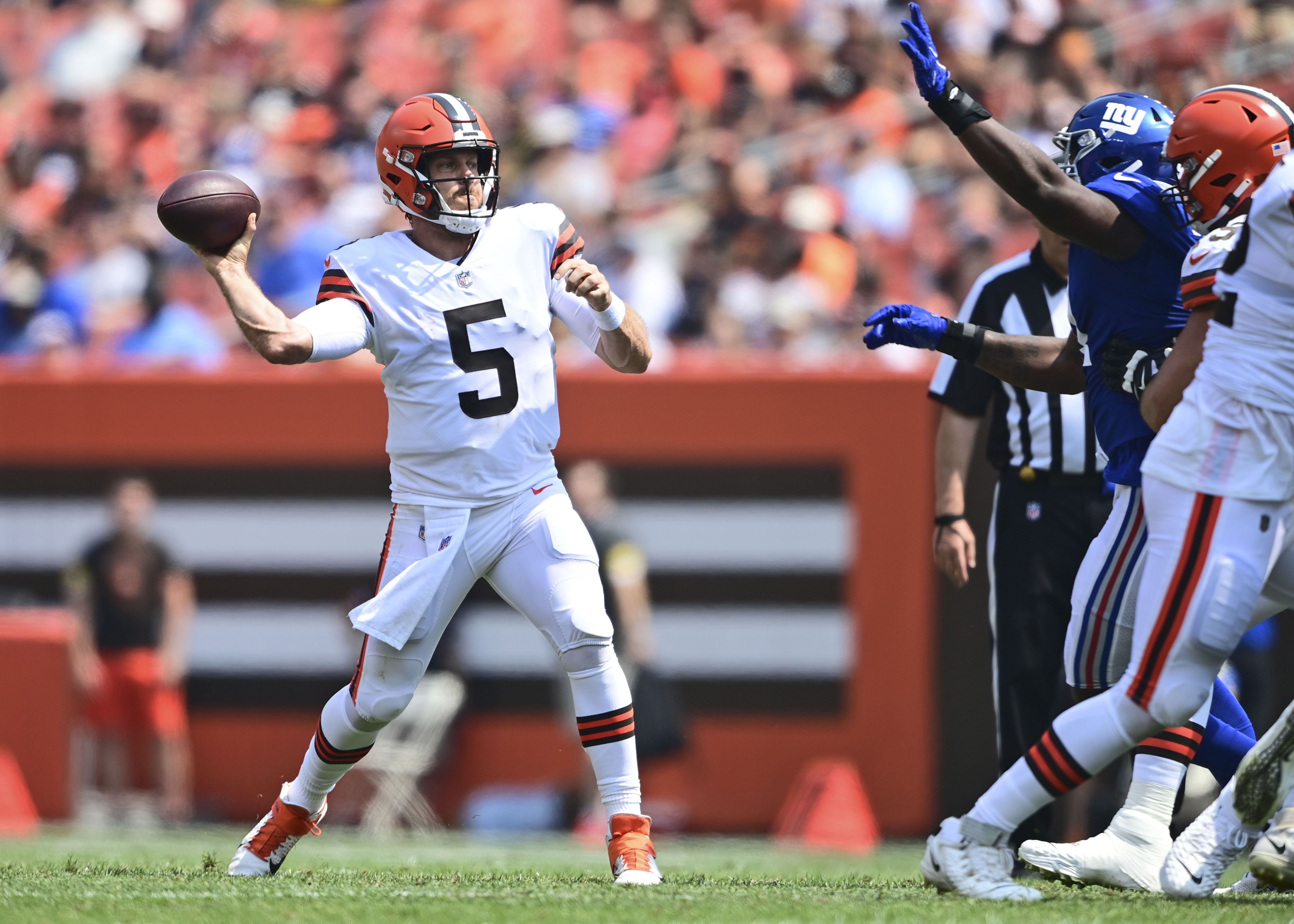 Cleveland Browns cornerback Greedy Williams (26) pursues a play on