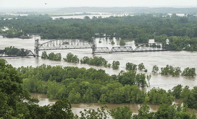 NWA Democrat-Gazette/BEN GOFF @NWABENGOFF
A view of the flooded Arkansas River Tuesday, May 28, 2019, as seen from a residence on Steward Street in Van Buren.