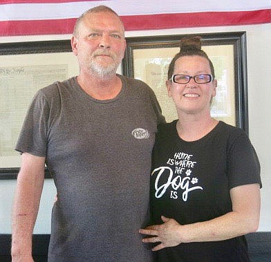 Westside Eagle Observer/SUSAN HOLLAND
Mike Wilson and Carol Thompson pause from serving customers at 59 Diner Thursday afternoon, Sept. 2. The couple, former owners of the Gallery Cafe at Decatur, have been busy since opening the diner at 106 1st Ave. N.E. in Gravette, near the end of July. Open hours are 10:45 a.m. to 8 p.m. Thursday through Saturday and 10:45 a.m. to 7 p.m. on Sunday.
