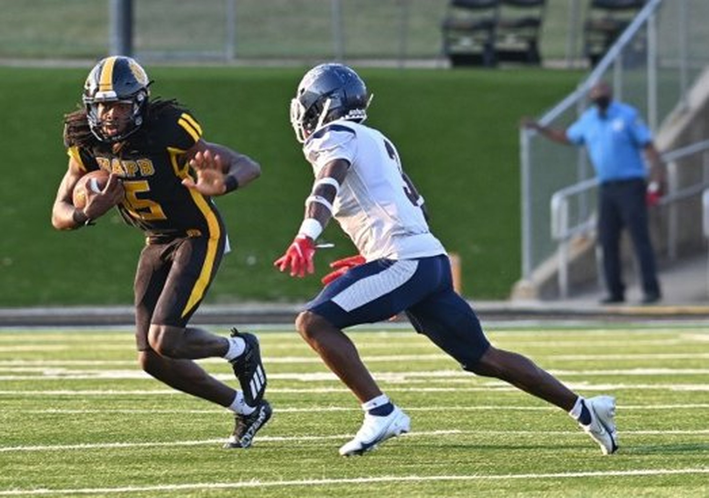 Offense comes through in Lions’ 34-16 triumph