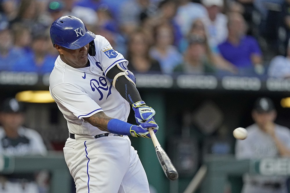 Salvador Perez keeps promise, hits home run for fan 