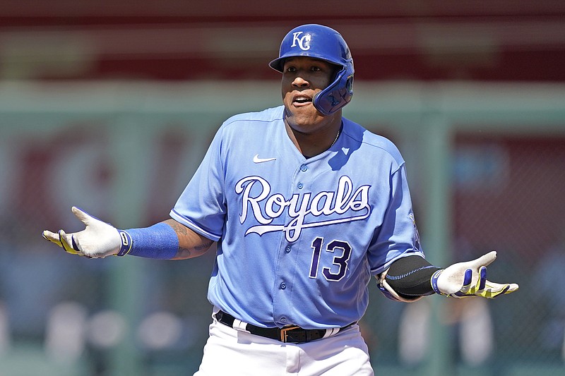 KANSAS CITY, MO - MAY 17: Kansas City Royals right fielder Whit