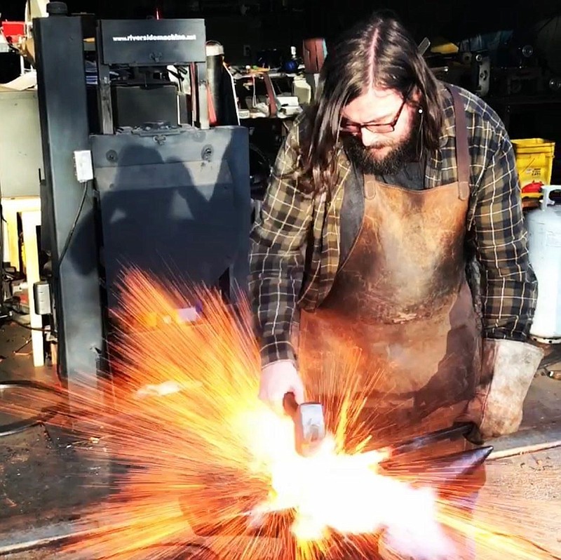 Bladesmiths Gather For Central States HammerIn, Tired Iron Show