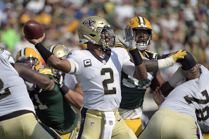 Displaced Saints pound Packers behind Winston