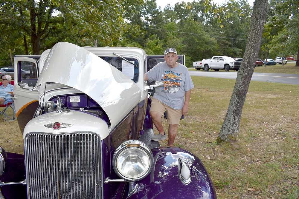 Car show attracts large crowd