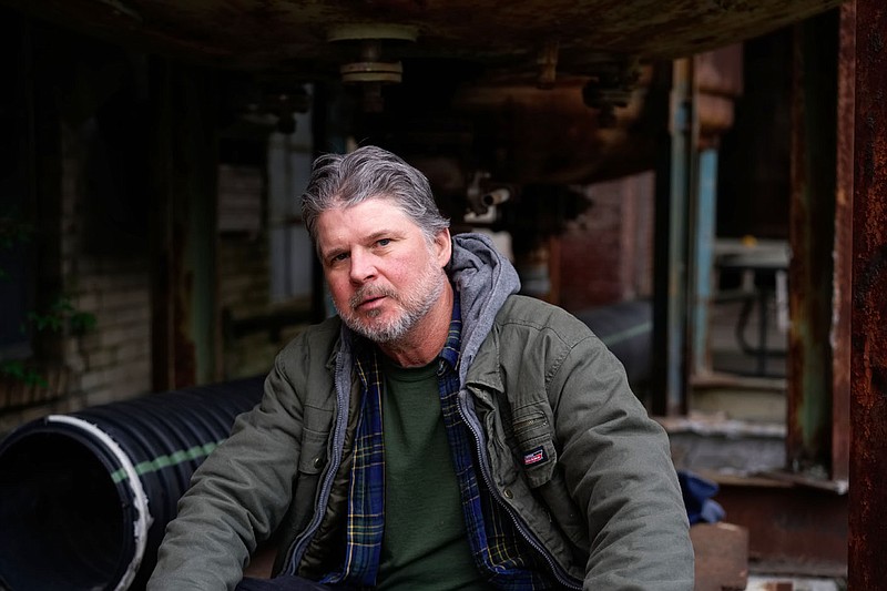 On the cover:

Singer-songwriter Chris Knight is known for his uncompromising Americana-fueled, backwoods-grown merger of folk, country and rock. He performs Sept. 30 at The Majestic in Fort Smith.

(Courtesy Photo)