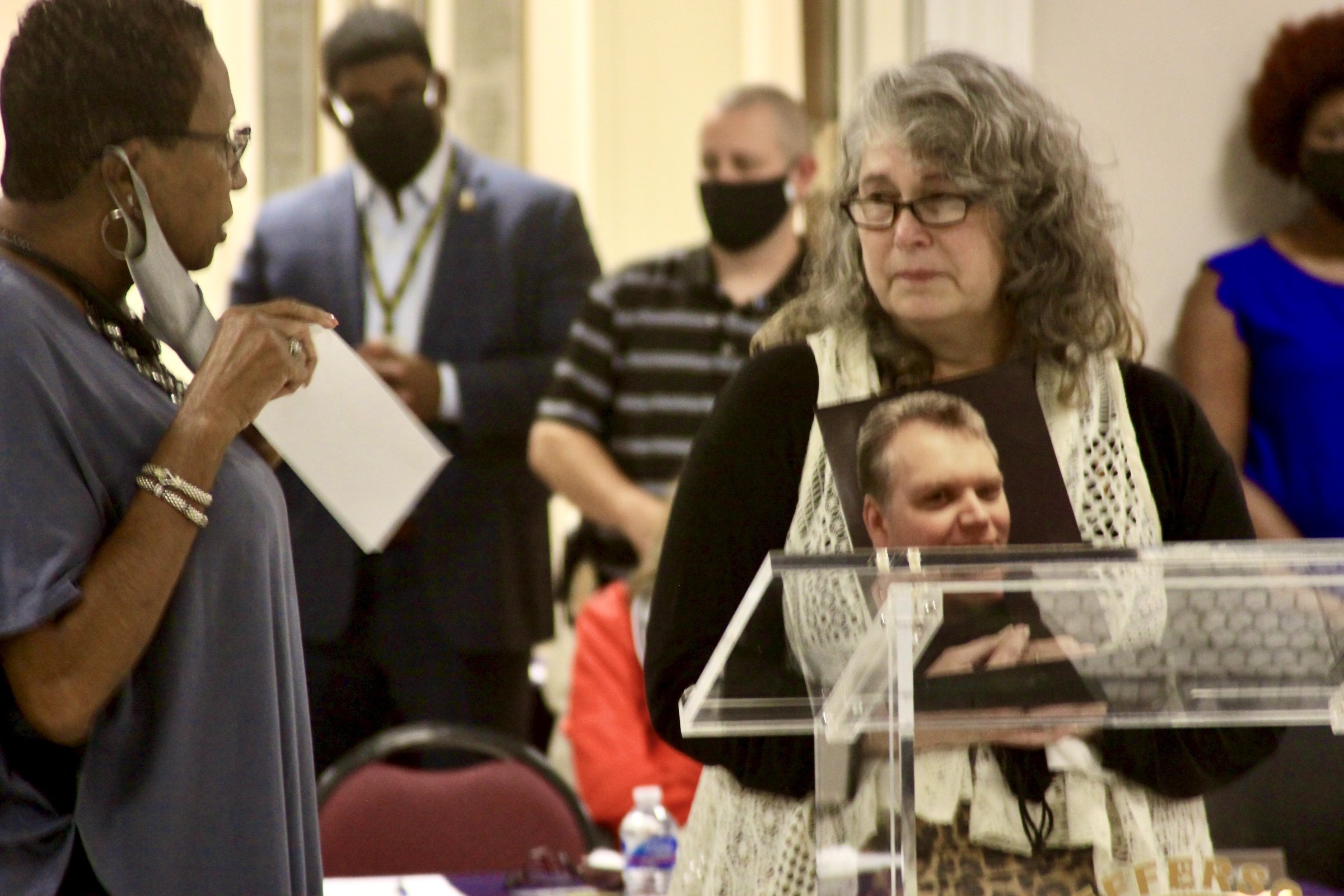 Families gather in remembrance of loved ones taken by covid-19