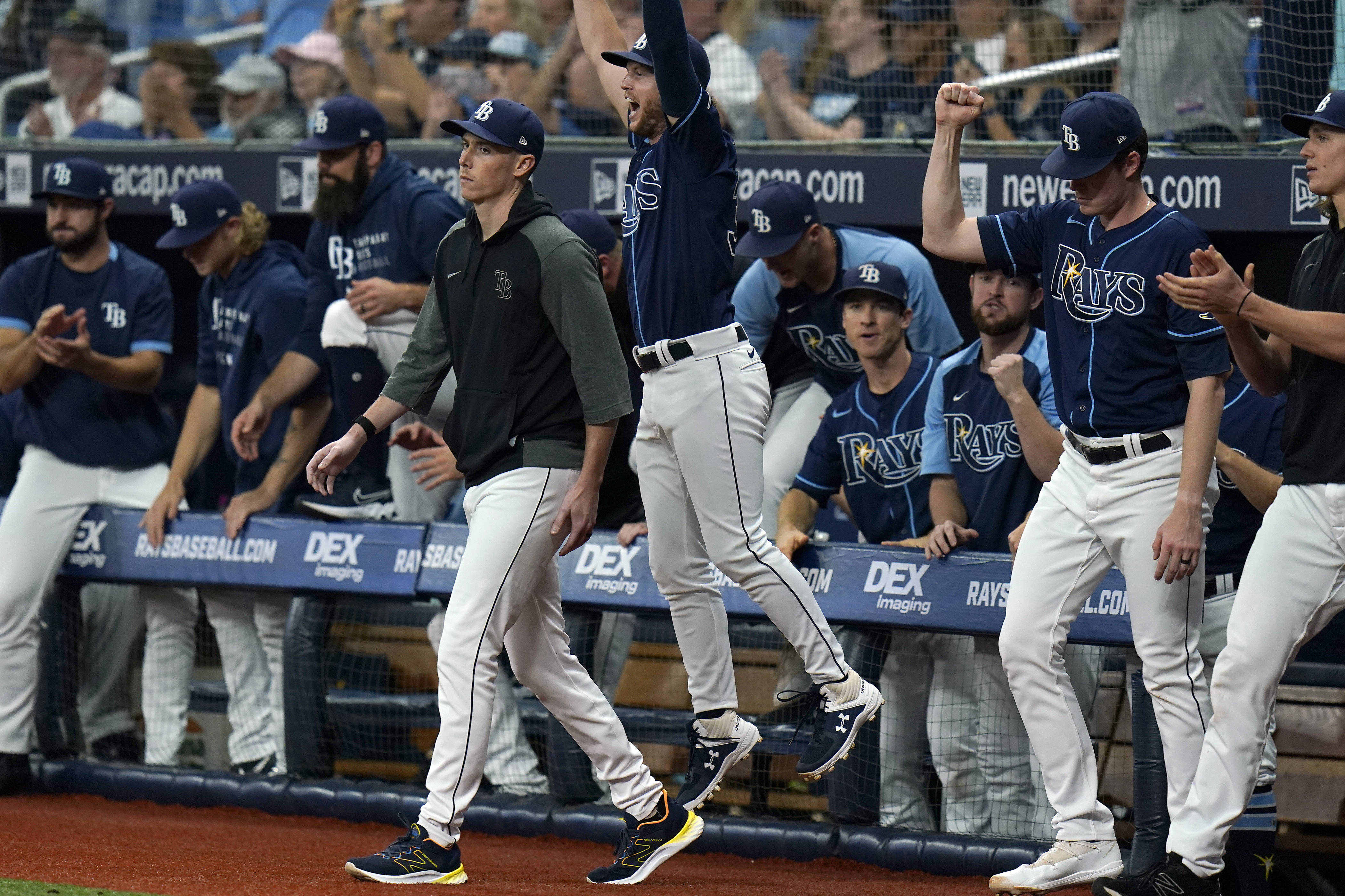 Rays beat Yankees, remain tied in wild card chase